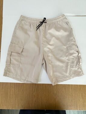 Men's Elastic Waist Cargo Shorts in Light Beige